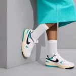 Yüksek taban spor ayakkabı